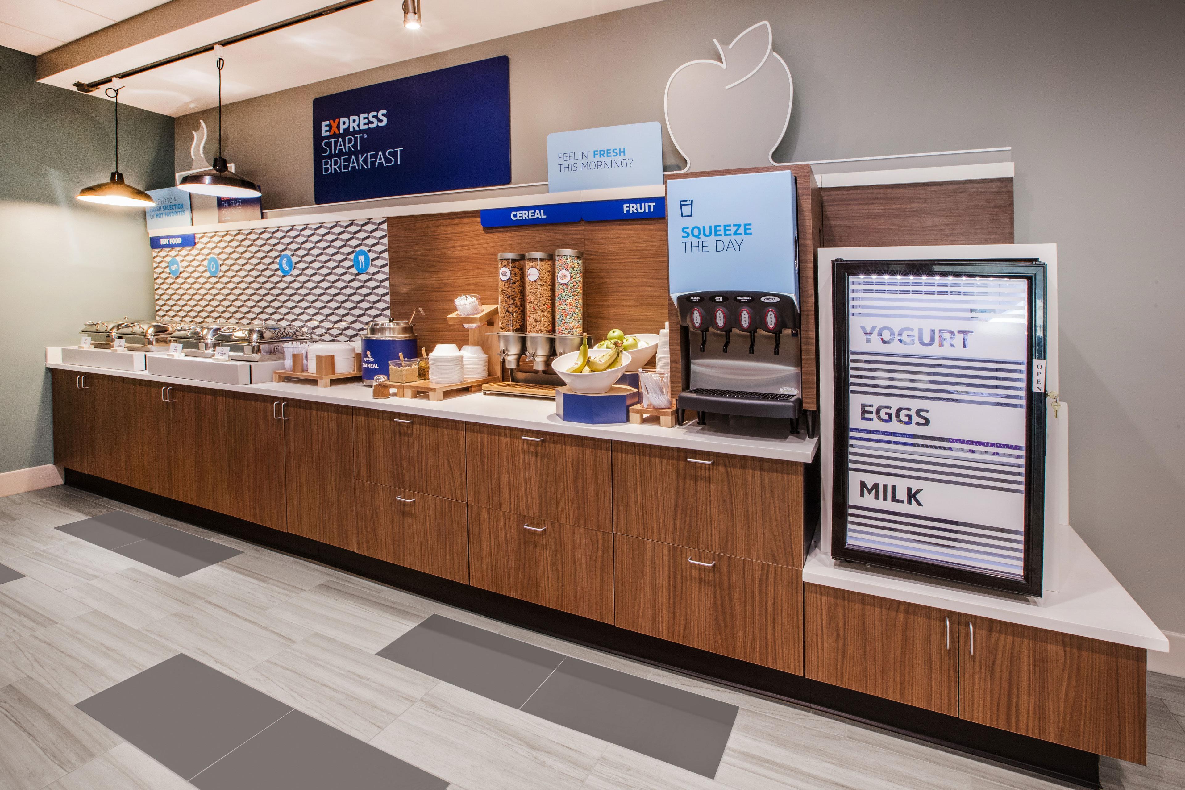 Holiday Inn Express & Suites Alliance By Ihg Dış mekan fotoğraf