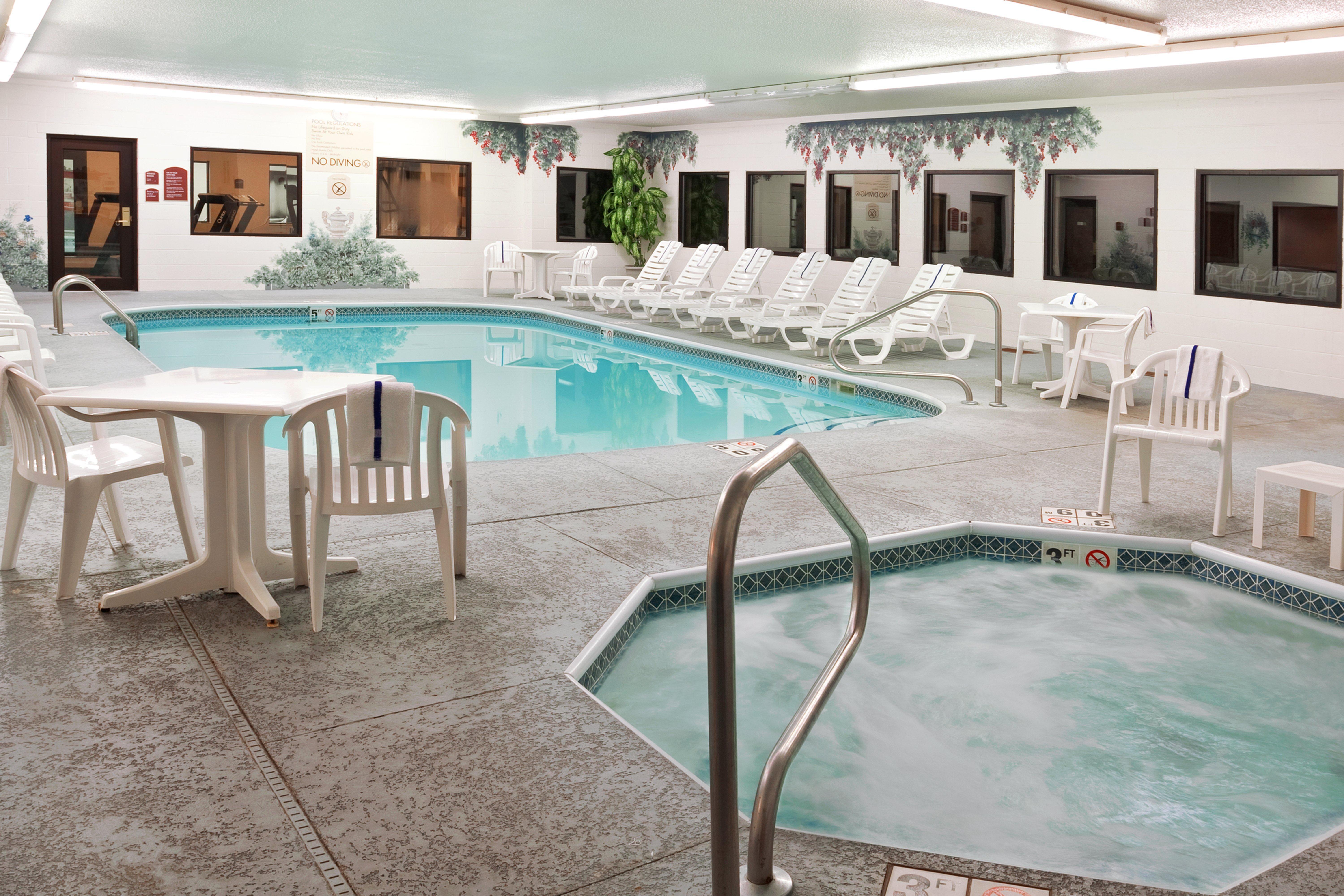 Holiday Inn Express & Suites Alliance By Ihg Dış mekan fotoğraf