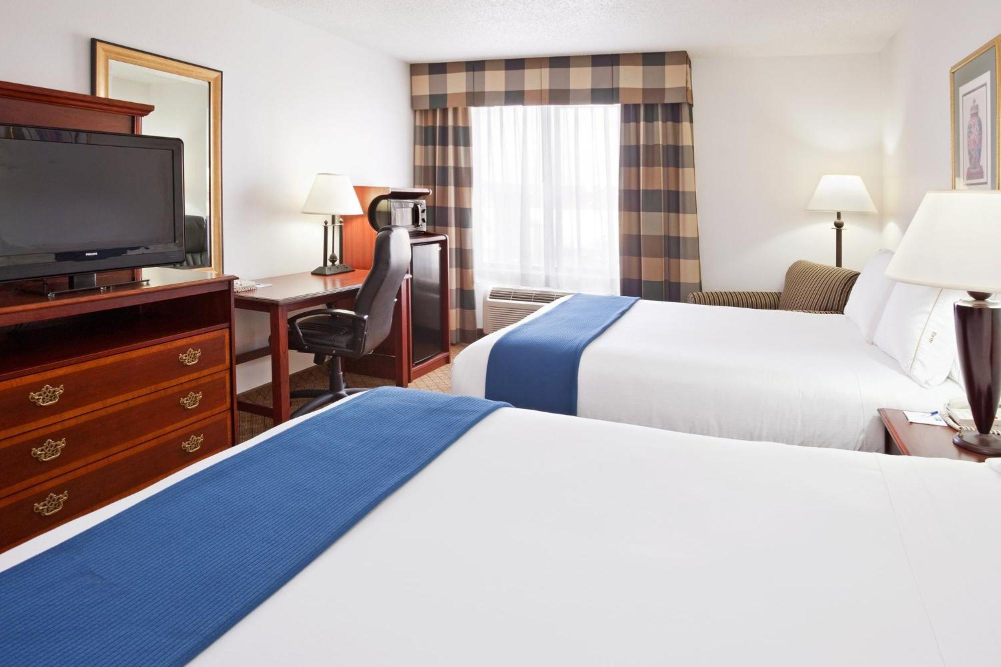 Holiday Inn Express & Suites Alliance By Ihg Dış mekan fotoğraf