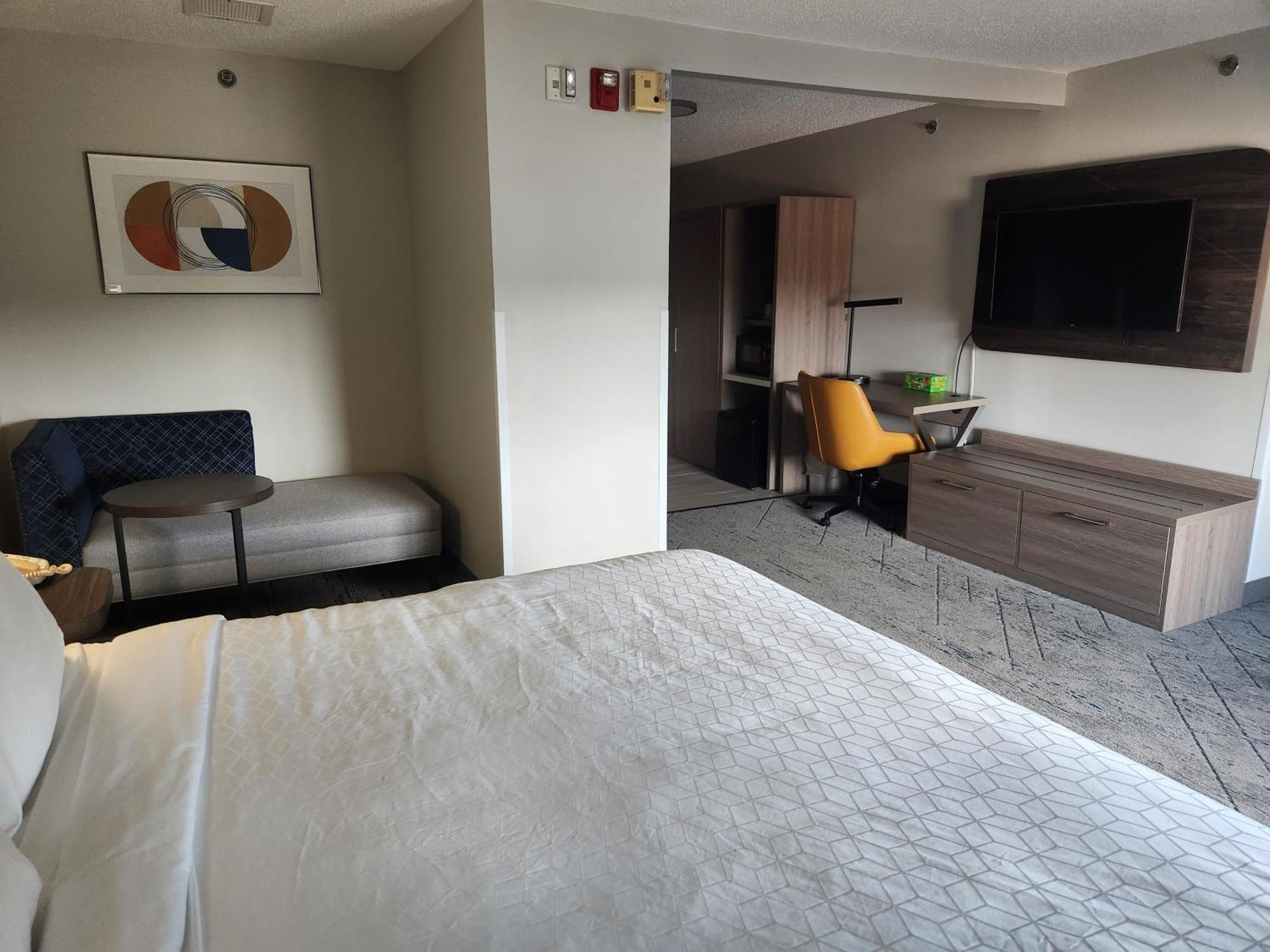 Holiday Inn Express & Suites Alliance By Ihg Dış mekan fotoğraf