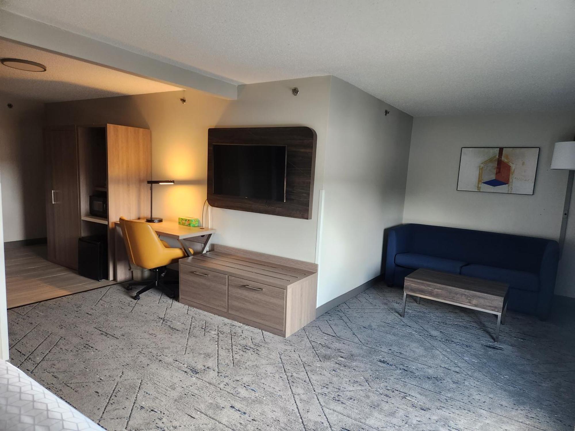 Holiday Inn Express & Suites Alliance By Ihg Dış mekan fotoğraf