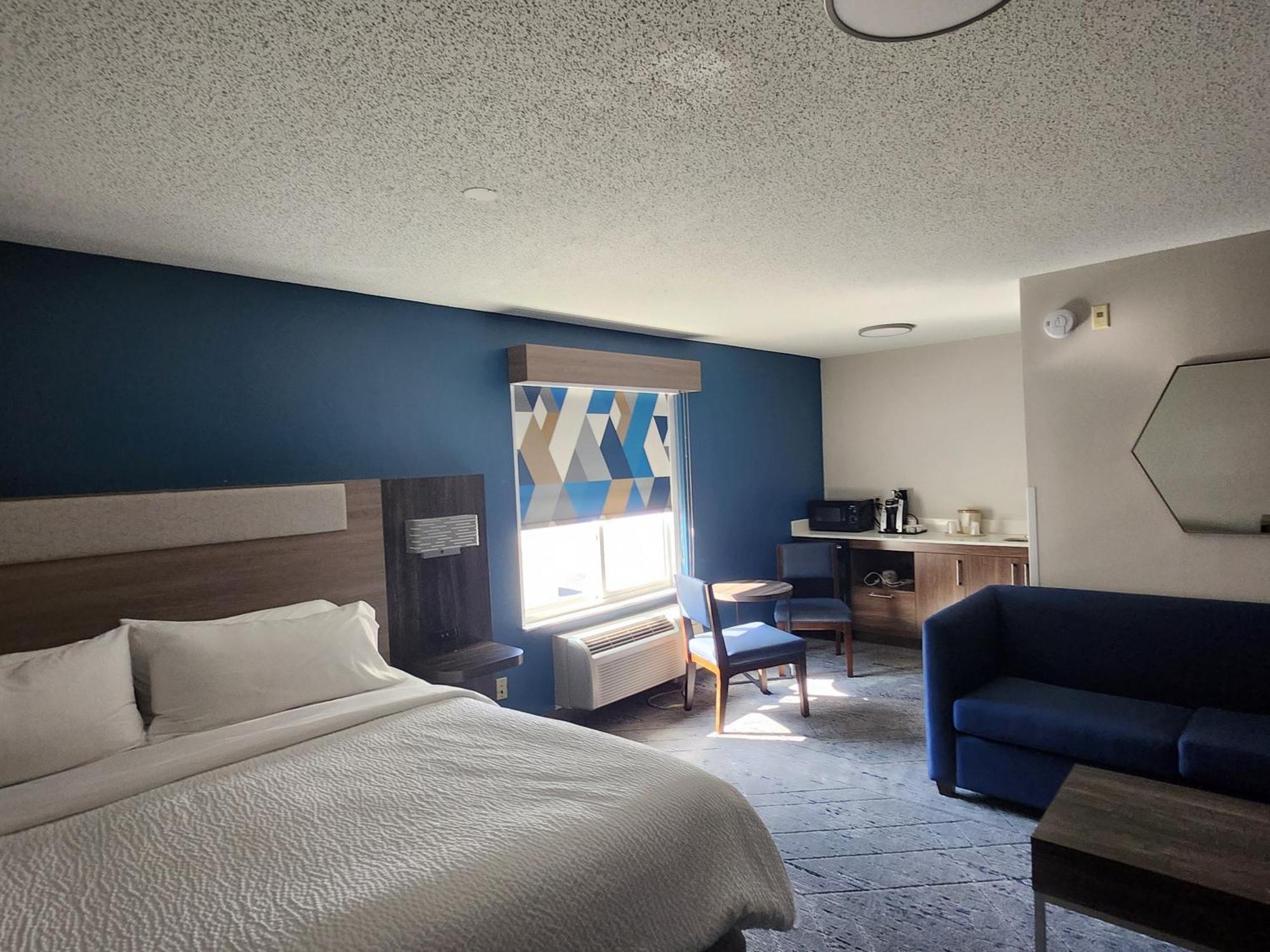 Holiday Inn Express & Suites Alliance By Ihg Dış mekan fotoğraf