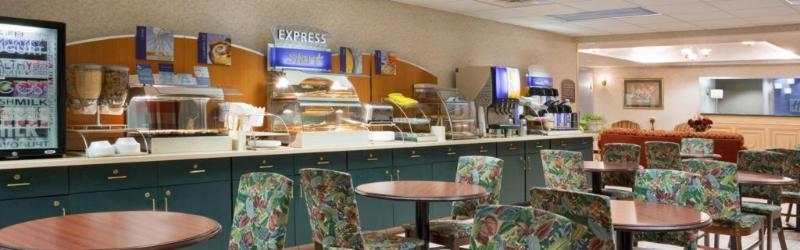 Holiday Inn Express & Suites Alliance By Ihg Dış mekan fotoğraf