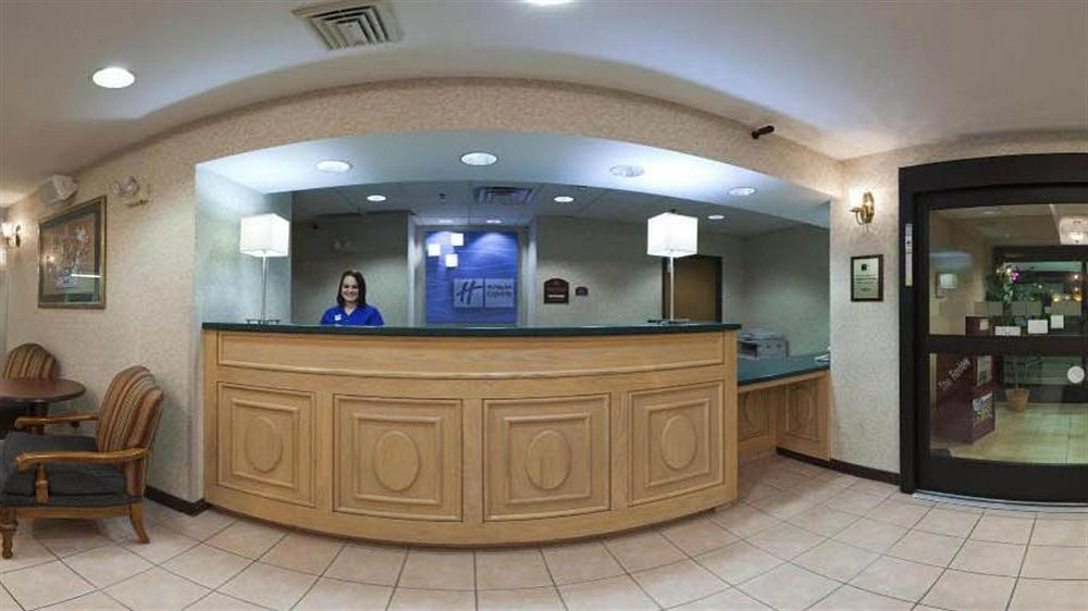Holiday Inn Express & Suites Alliance By Ihg Dış mekan fotoğraf